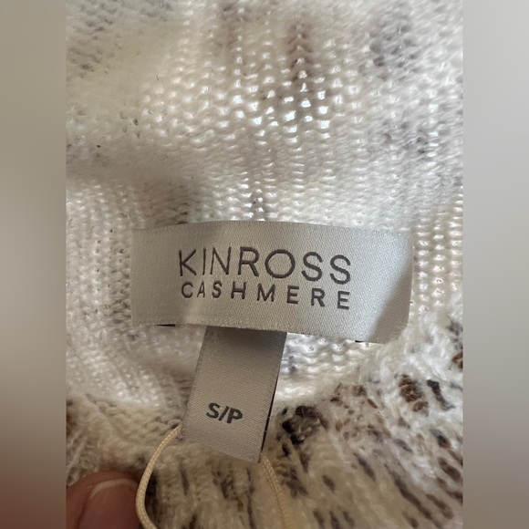Kinross Cashmere Snake Print Sweater Quiet Luxury Mock Neck NWT Old Money - Picture 4 of 7